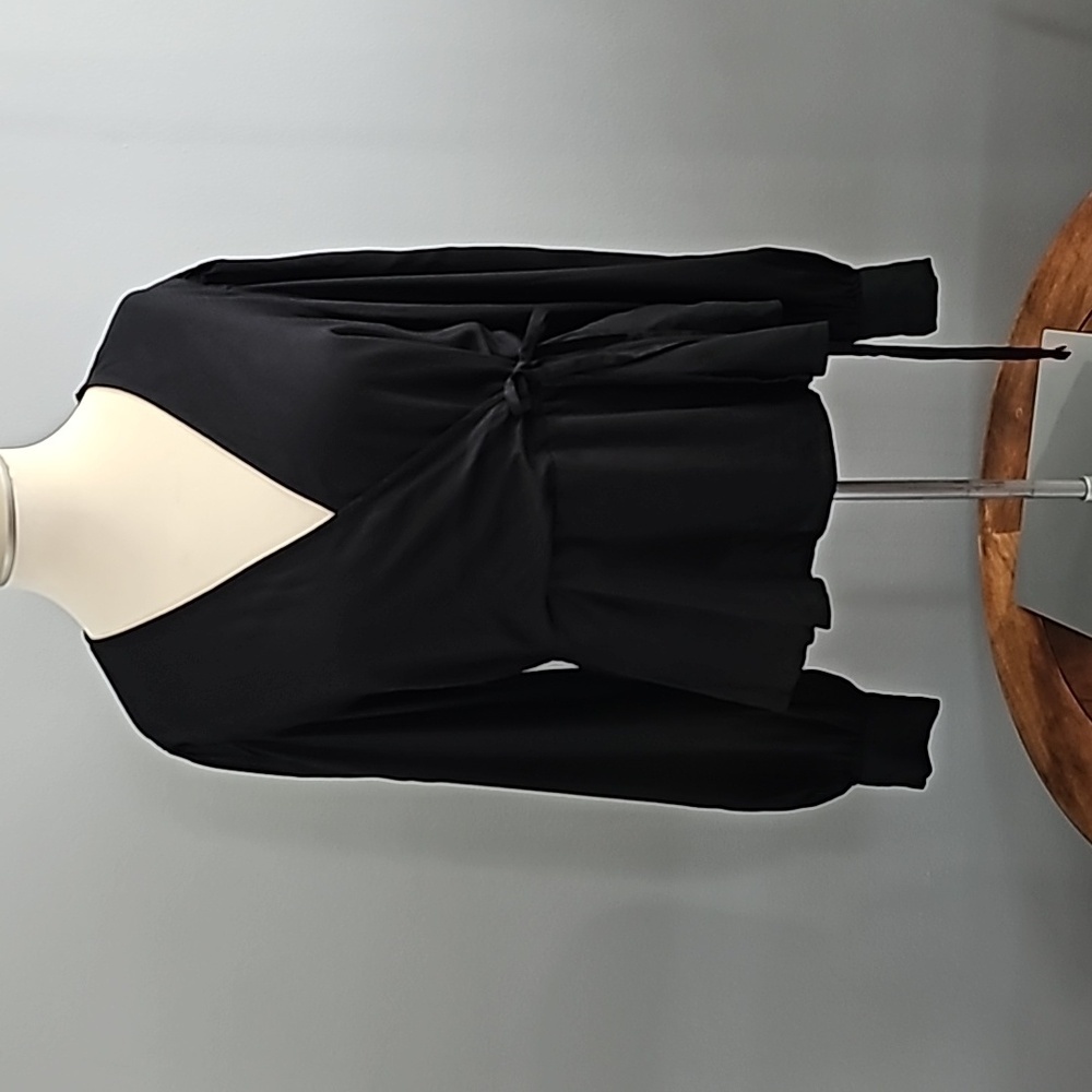 NWT Vera  Moda Black Wrap Top | Size M